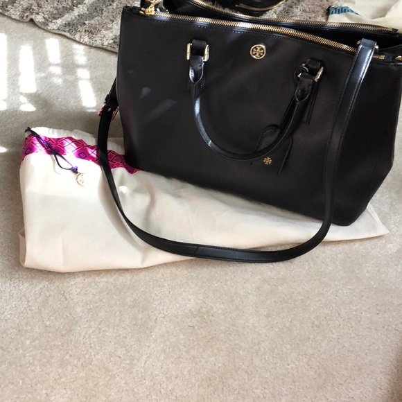 Authentic Tory Burch Robinson Handbag - Picture 1 of 7